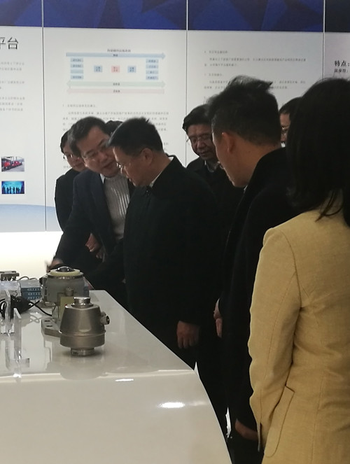 省委副书记、市委书记郑栅洁莅临betway西汉姆联传感调研